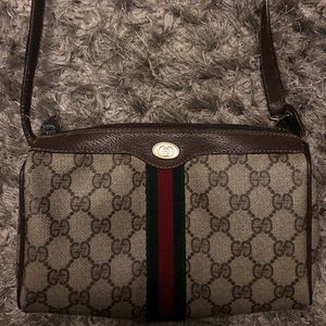 Vintage Gucci GG supreme crossbody bag